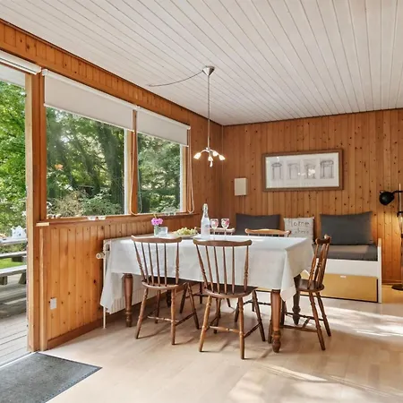 Joske - 250m From The Sea By Interhome